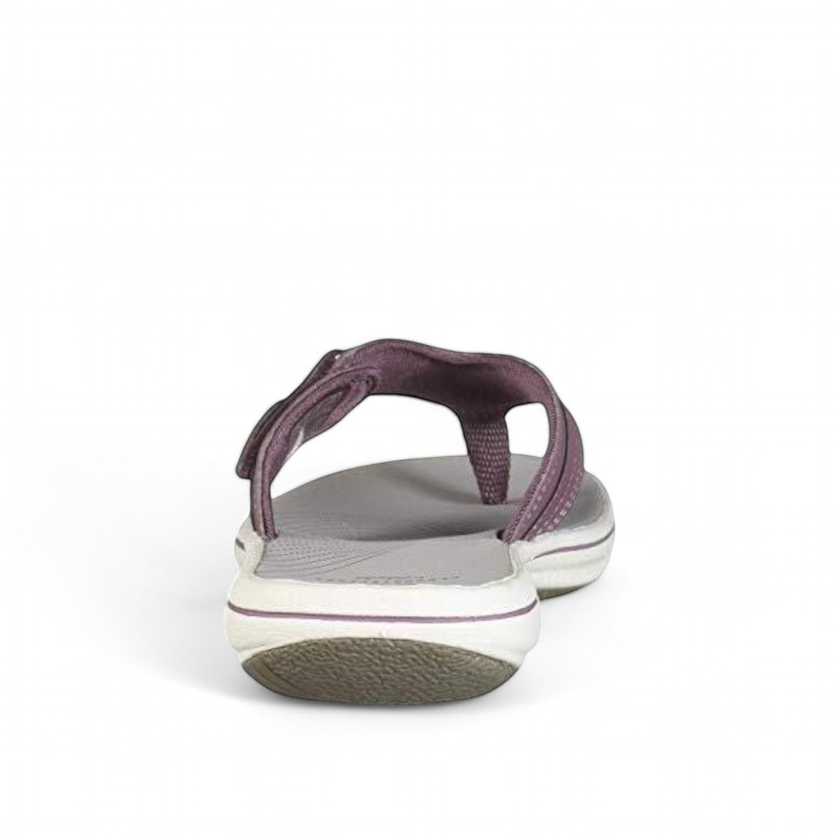 Sina Footwear Clarks Breeze Sea purple flip-flops with a lightweight sole and adjustable strap closure, rear view. Photo of the back.