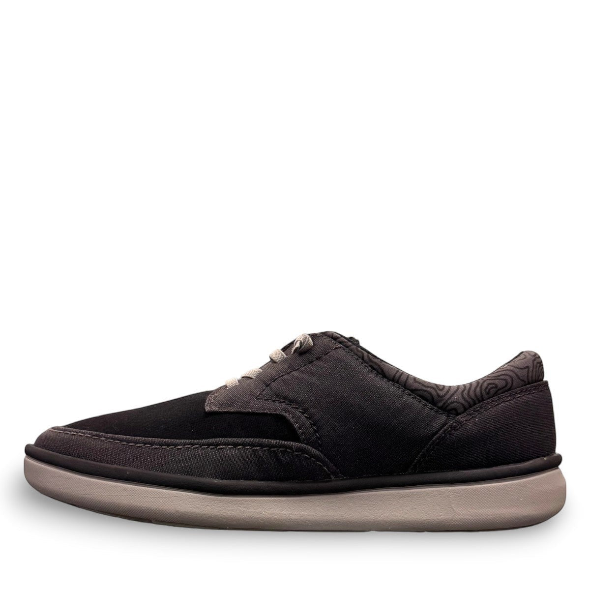 Clarks Cantal Low black canvas lace-up sneaker with a lightweight flexible EVA sole and patterned lining. left view