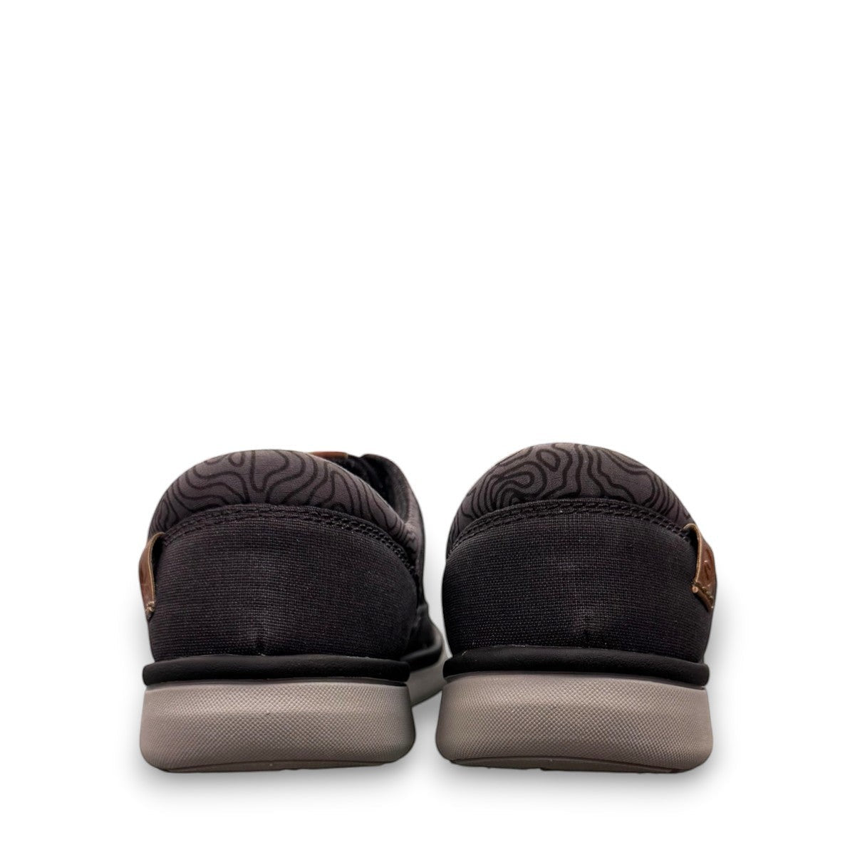 Clarks Cantal Low black canvas lace-up sneaker with a lightweight flexible EVA sole and patterned lining. back view