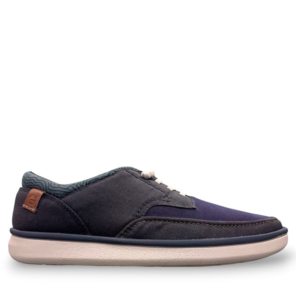 Clarks Cantal Low navy canvas lace-up sneaker with a lightweight EVA sole and patterned collar. right view.