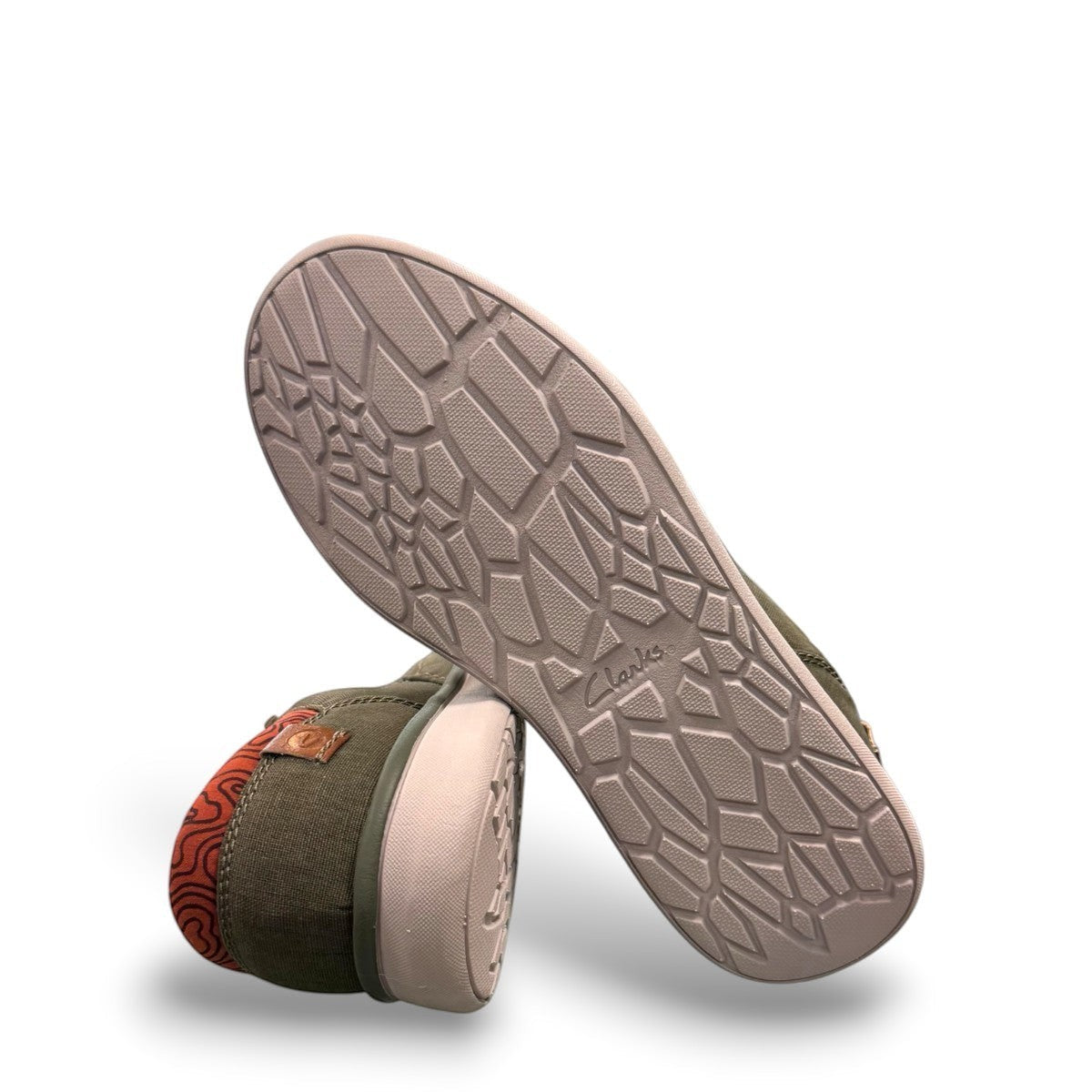 Clarks Cantal Low olive canvas lace-up sneaker with a patterned collar and lightweight EVA sole. bottom view.