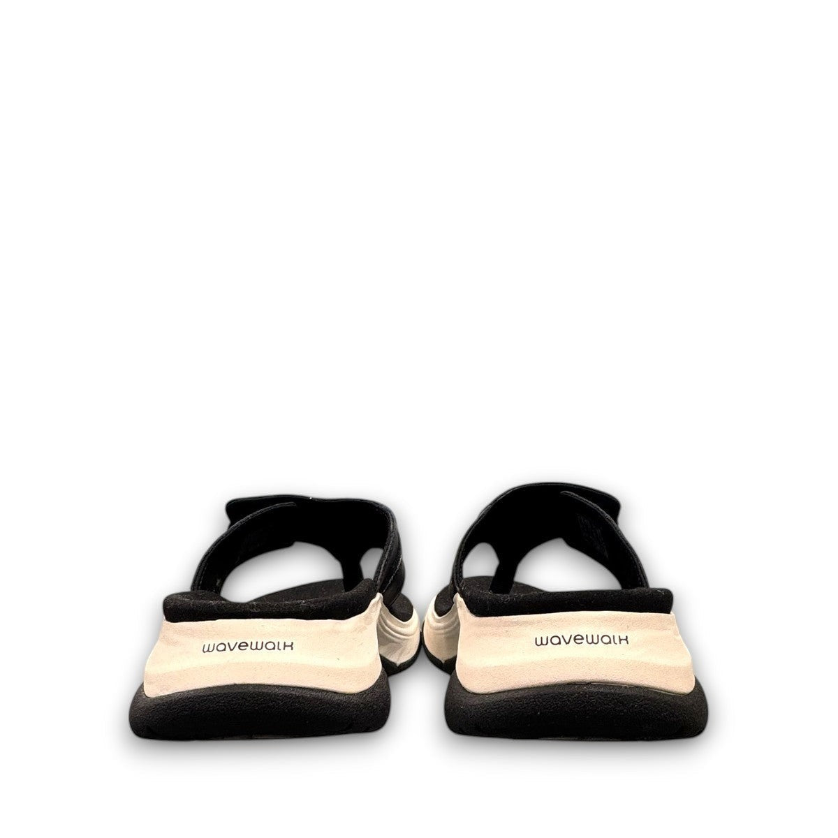 Clarks Wave 2.0 Sea black nubuck thong sandal with curved WaveWalk sole and cushioned footbed. photo of the back.