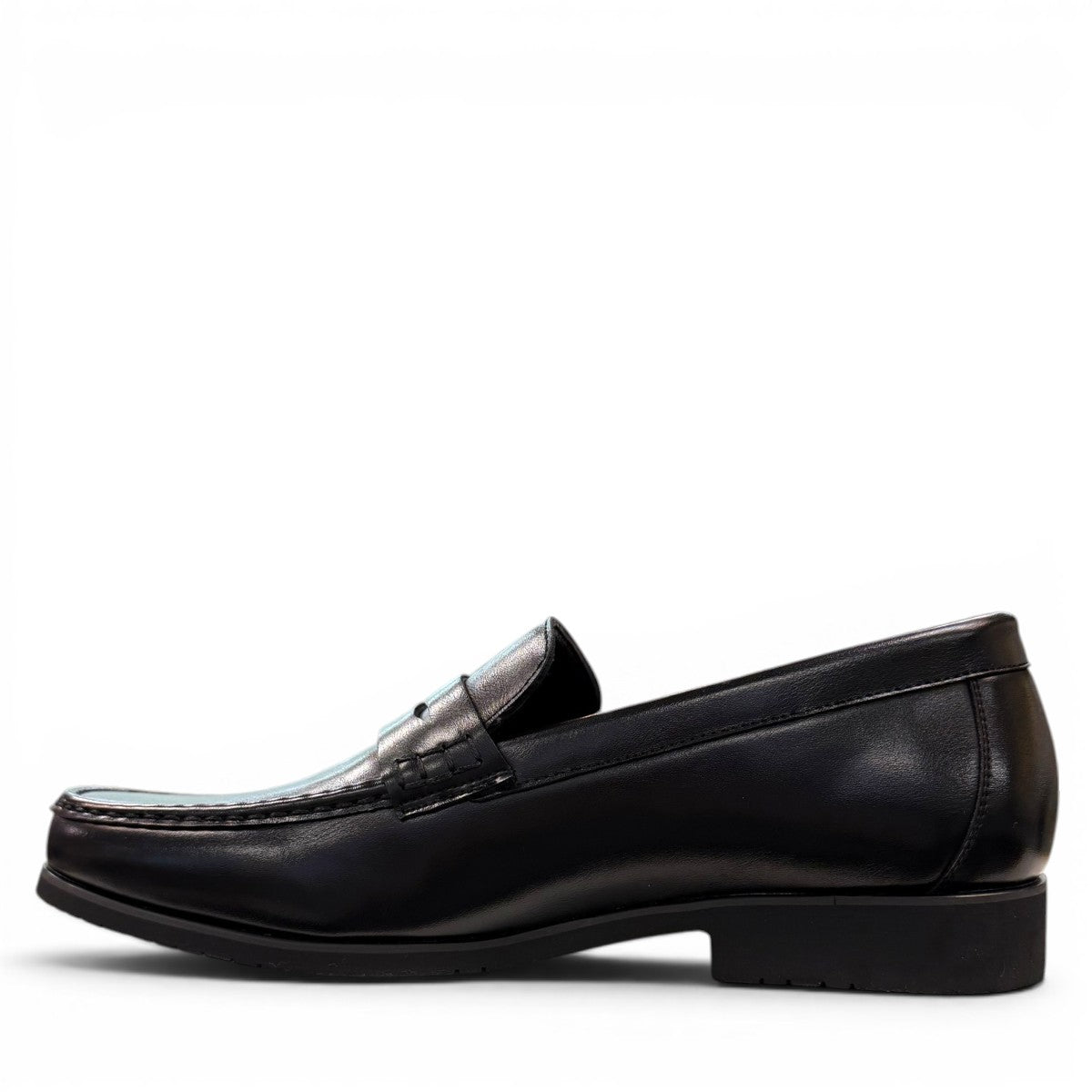 collexion-f7067m black leather penny loafer with a classic slip-on design for professional and smart-casual wear.
photo of the left side