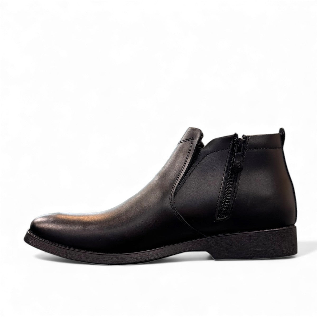 Exon Caspian black leather ankle boots for men with a rubber outsole and side zipper detail. Photo of left side view.