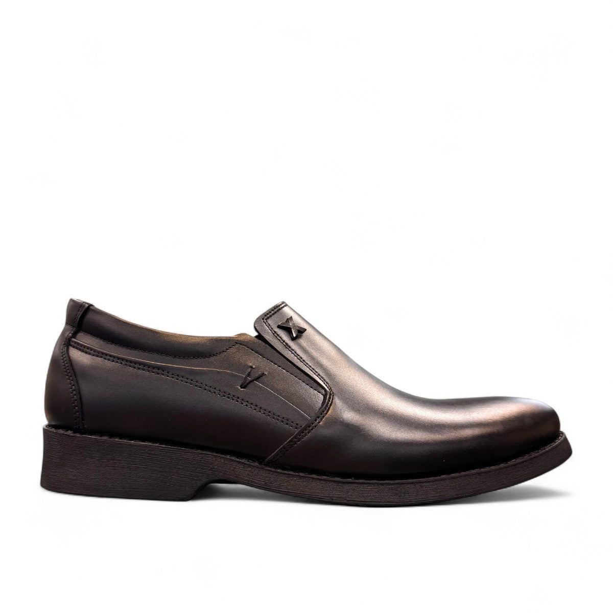EXON ISFAHAN black leather slip-on men's shoes with rubber outsole and side logo detail. Photo of right side view.