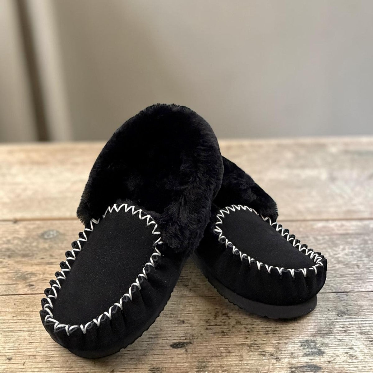 ARIA AFTAB MOCCASIN SLIPPERS - BLACK