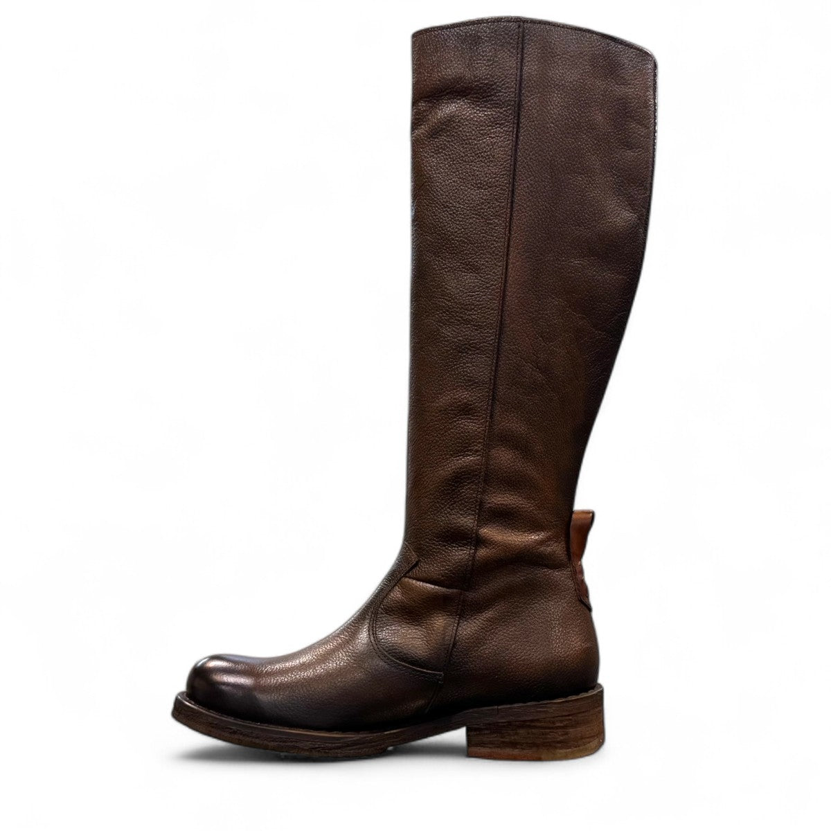 Felmini D624 brown leather knee-high boots with side zipper, elastic gore, and burnished toe detail. Photo of left side view.