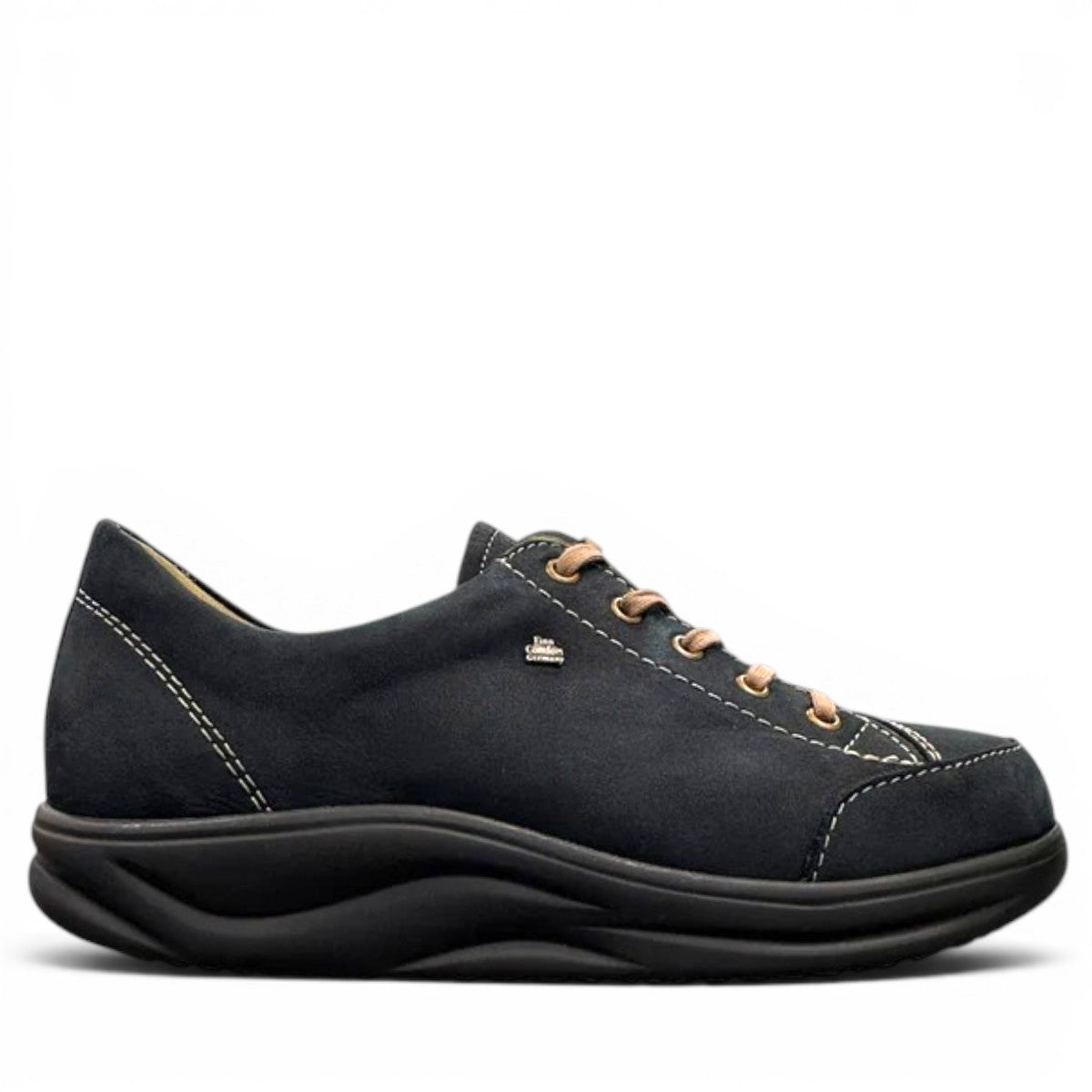 Finn Comfort Ikebukuro black suede sneaker with curved Finnamic outsole and contrast stitching.
photo of the right side