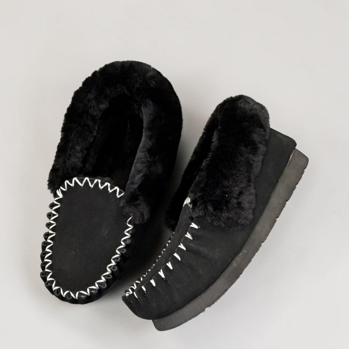 ARIA AFTAB MOCCASIN SLIPPERS - BLACK