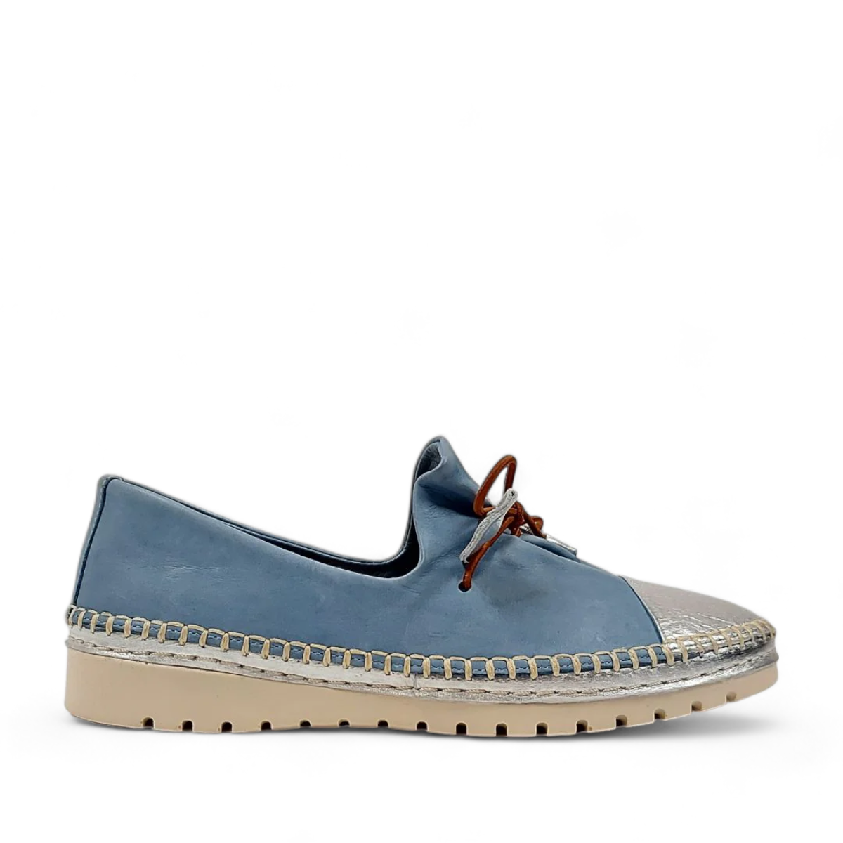 JO&COCO Bree slip-on shoe in blue leather with a metallic silver toe cap and beige platform sole. Photo of side view.