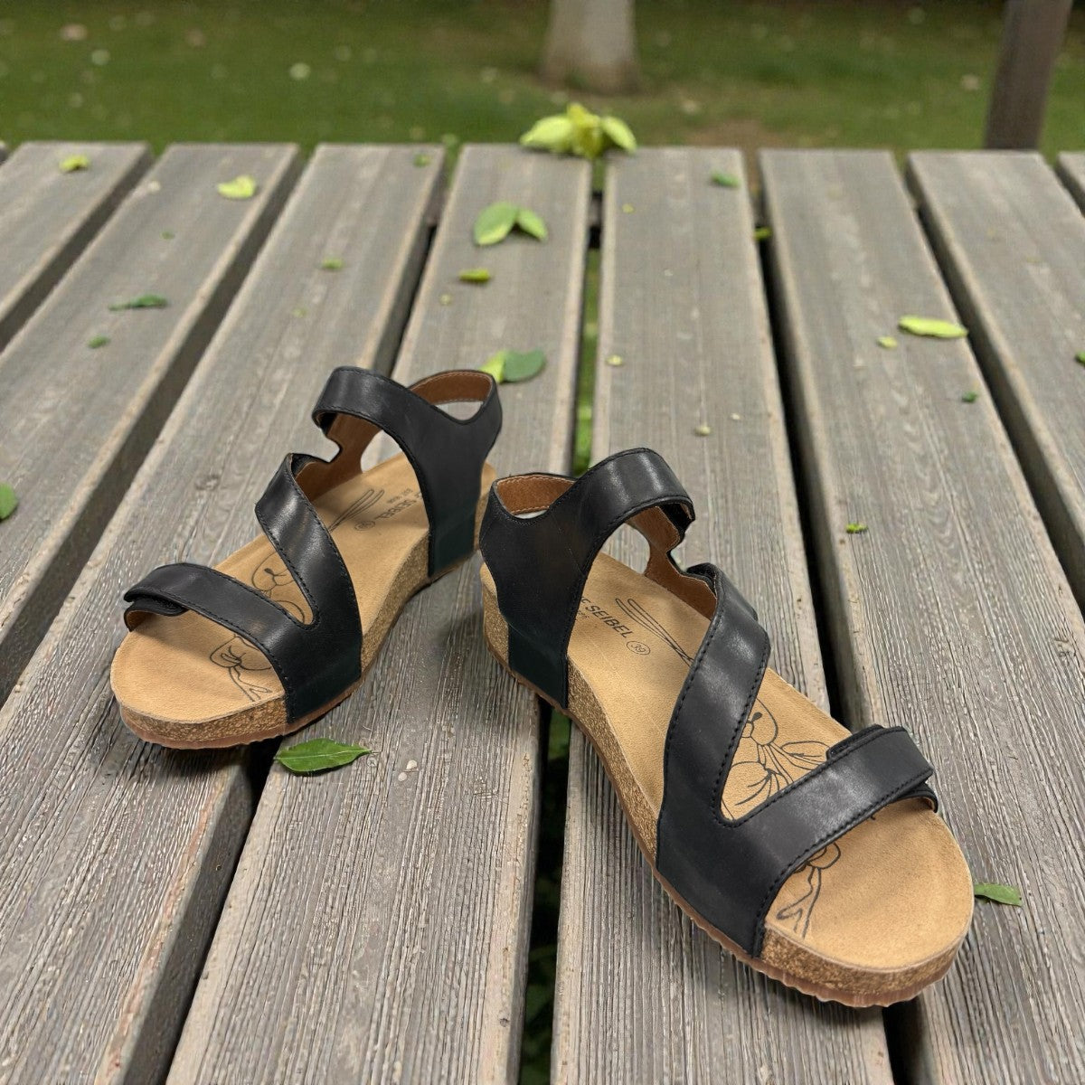 JOSEF SEIBEL TONGA 25 - BLACK
