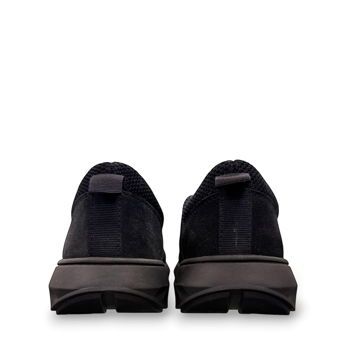 JOSEF SEIBEL Cameron 13 black slip-on shoe with durable cowhide leather and comfortable EVA sole. 
photo of the back.