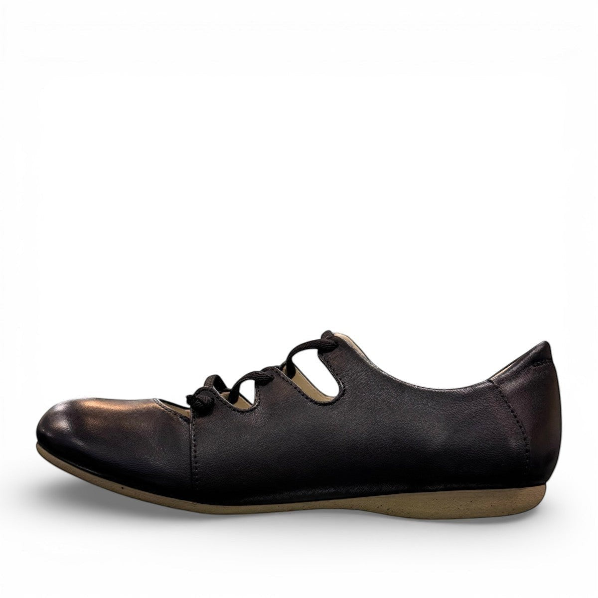 Josef Seibel Fiona 04-glove/schwarz black leather slip-on shoe with elastic lace detail and rubber sole