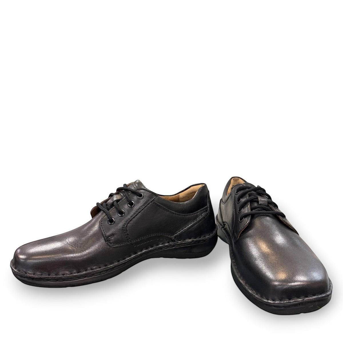 Josef Seibel New Anvers 06 black cowhide leather lace-up shoe with a durable PU sole