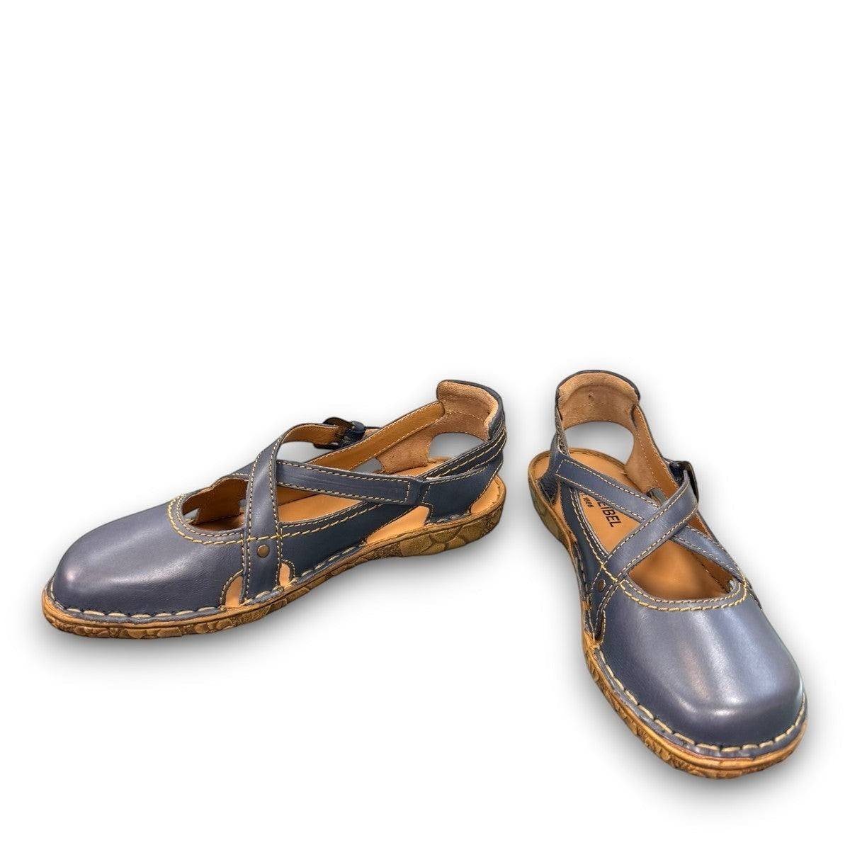 Josef Seibel Rosalie 13-golden/shark    sandal in shark grey leather with unique floral pattern polyurethane outsole