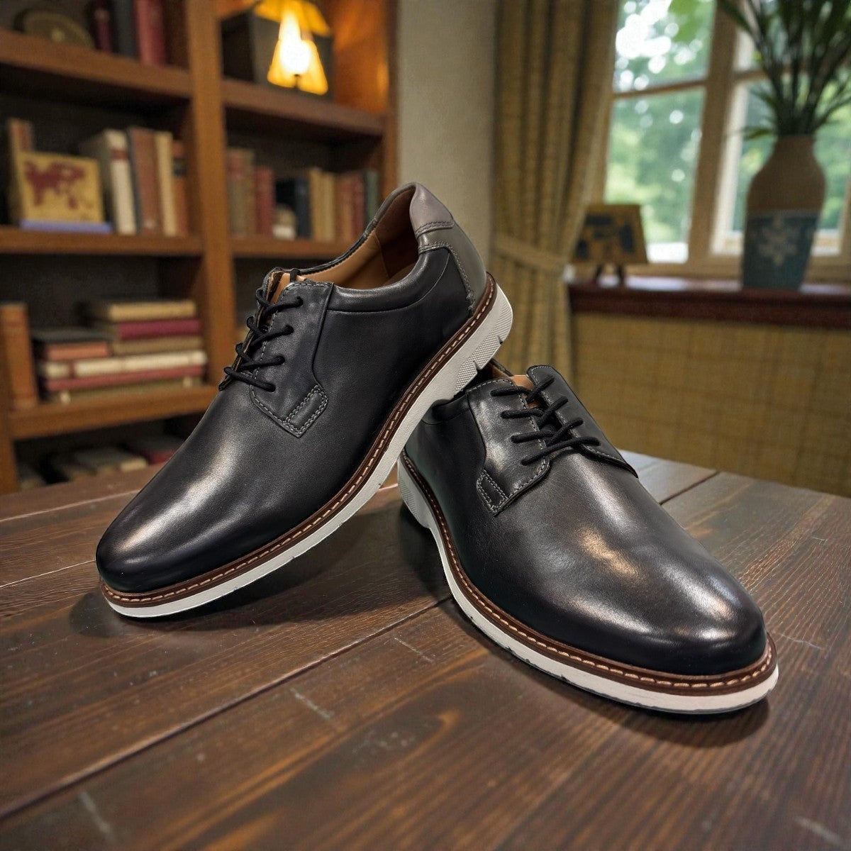 JOSEF SEIBEL STUART 03 black leather lace-up shoe with a contrasting heel cap and light TR-Light sole.