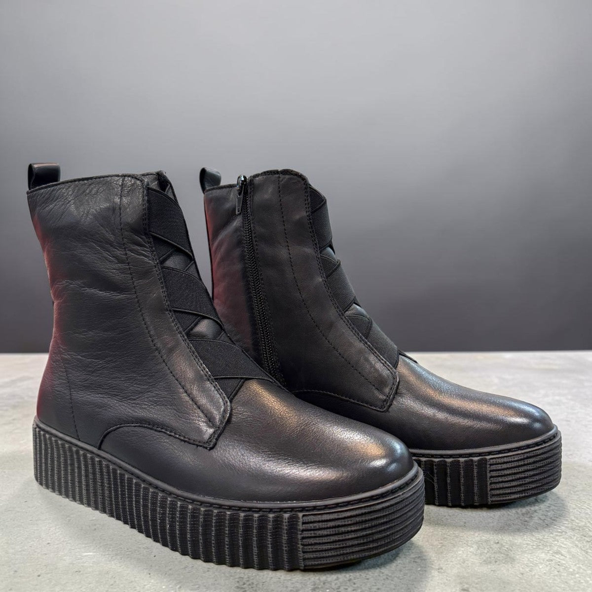 ROAMERS KENNEDY - BLACK