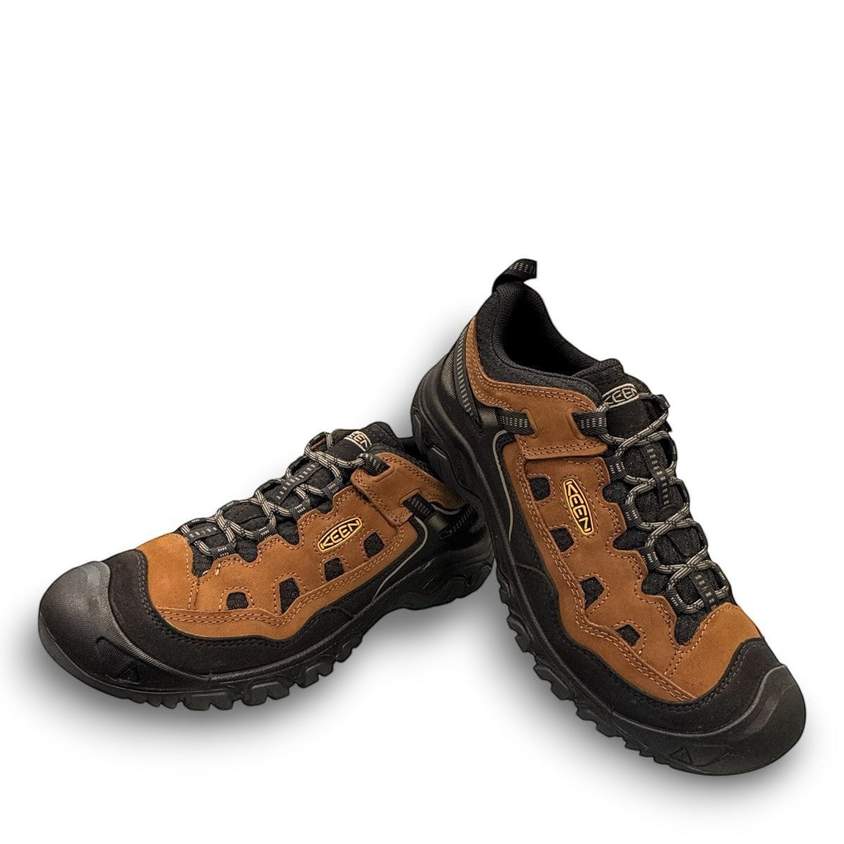 KEEN MEN'S TARGHEE IV VENT hiking shoes in bison and golden yellow nubuck leather with black accents and sole.