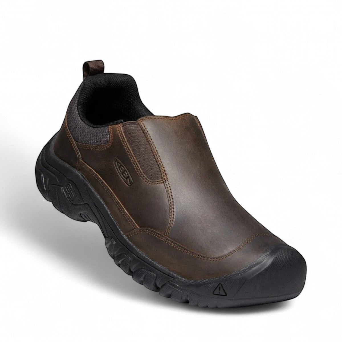 KEEN Targhee III slip-on shoe in dark earth/mulch brown oiled leather with a durable black rubber all-terrain outsole.