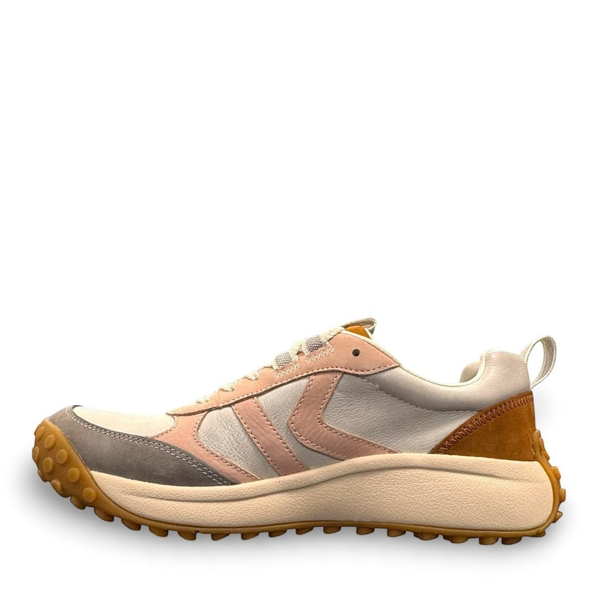 women's KEEN KS86 leather sneakers in maple, cameo rose, white, and grey with a rugged sole.