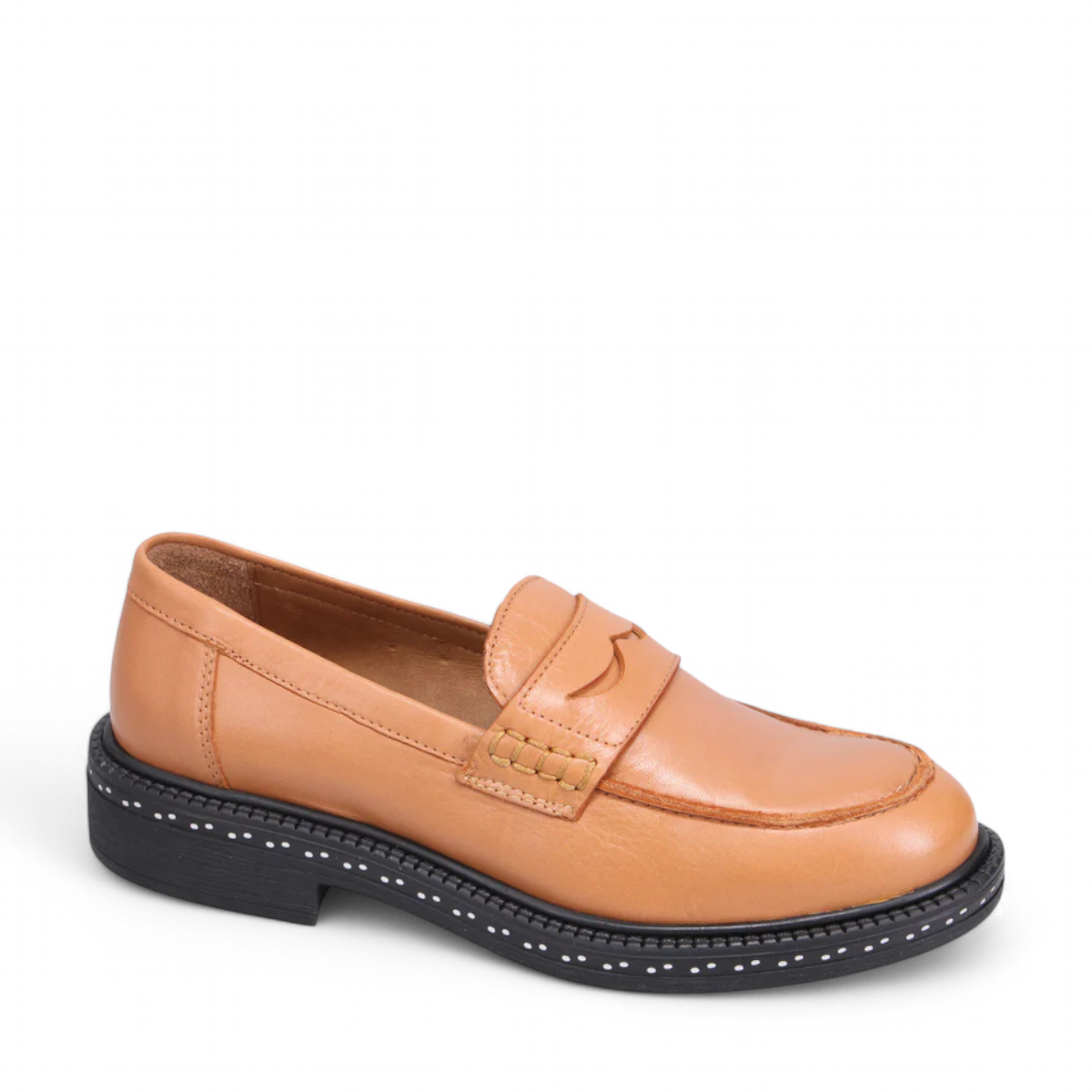 Luna Sole loafer in light tan smooth leather with a saddle strap, thick dark sole, and white speckled edge. Photo of front side view.