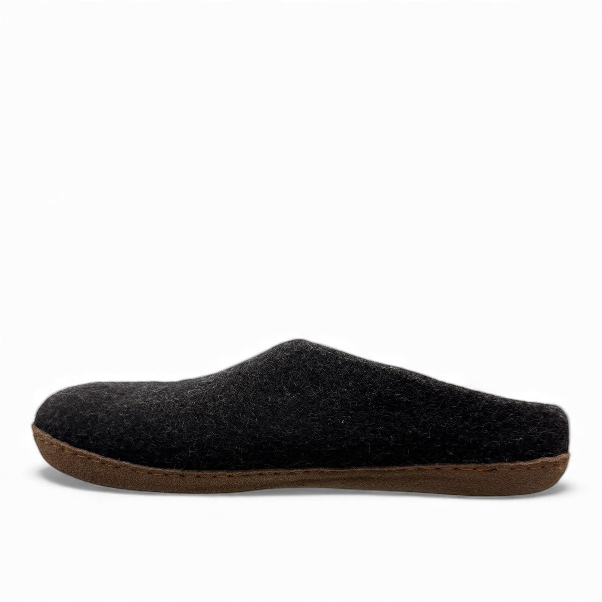 Makalu black wool slippers with cushioned EnergySole insole, handcrafted in Nepal.