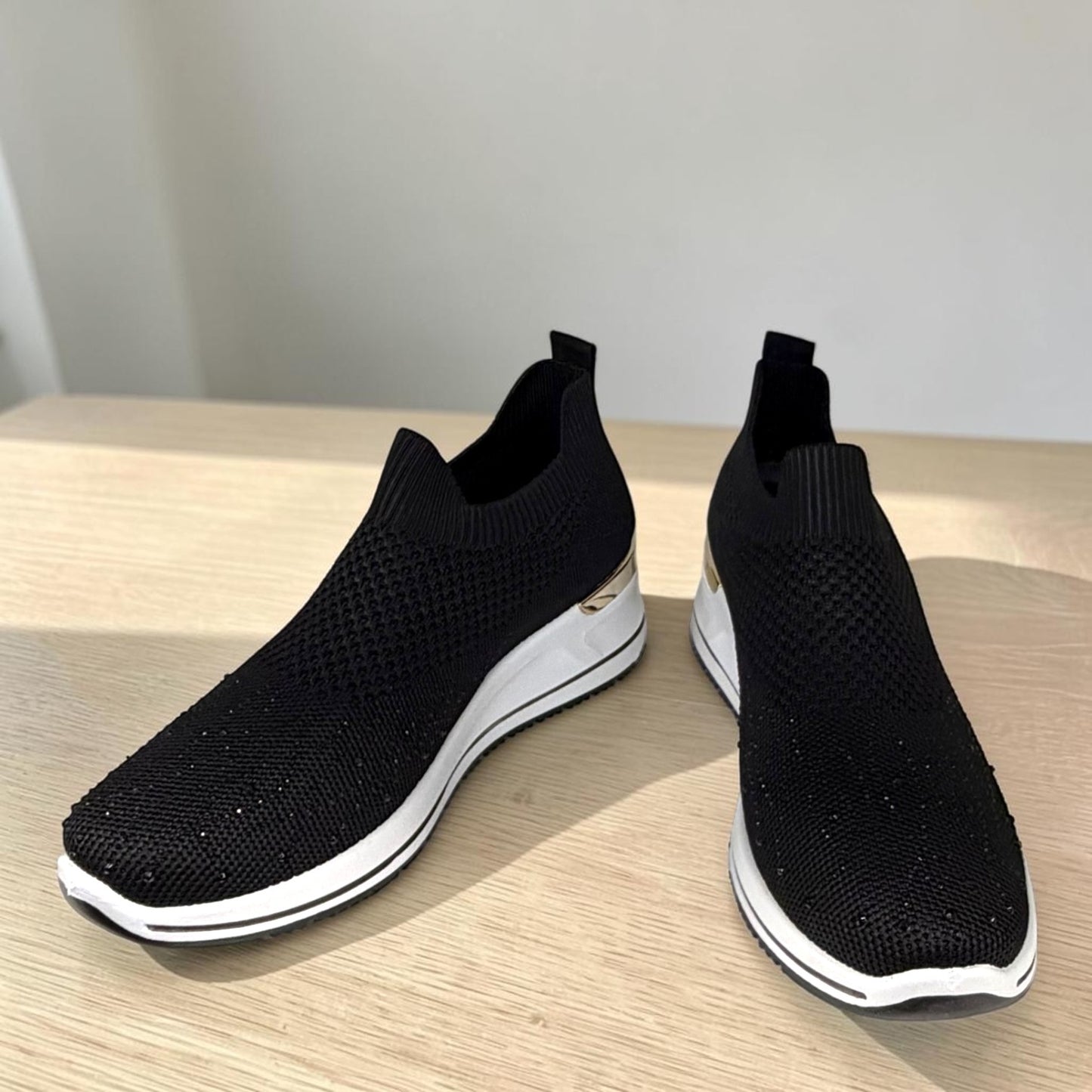 STEFANIA S4000 - BLACK