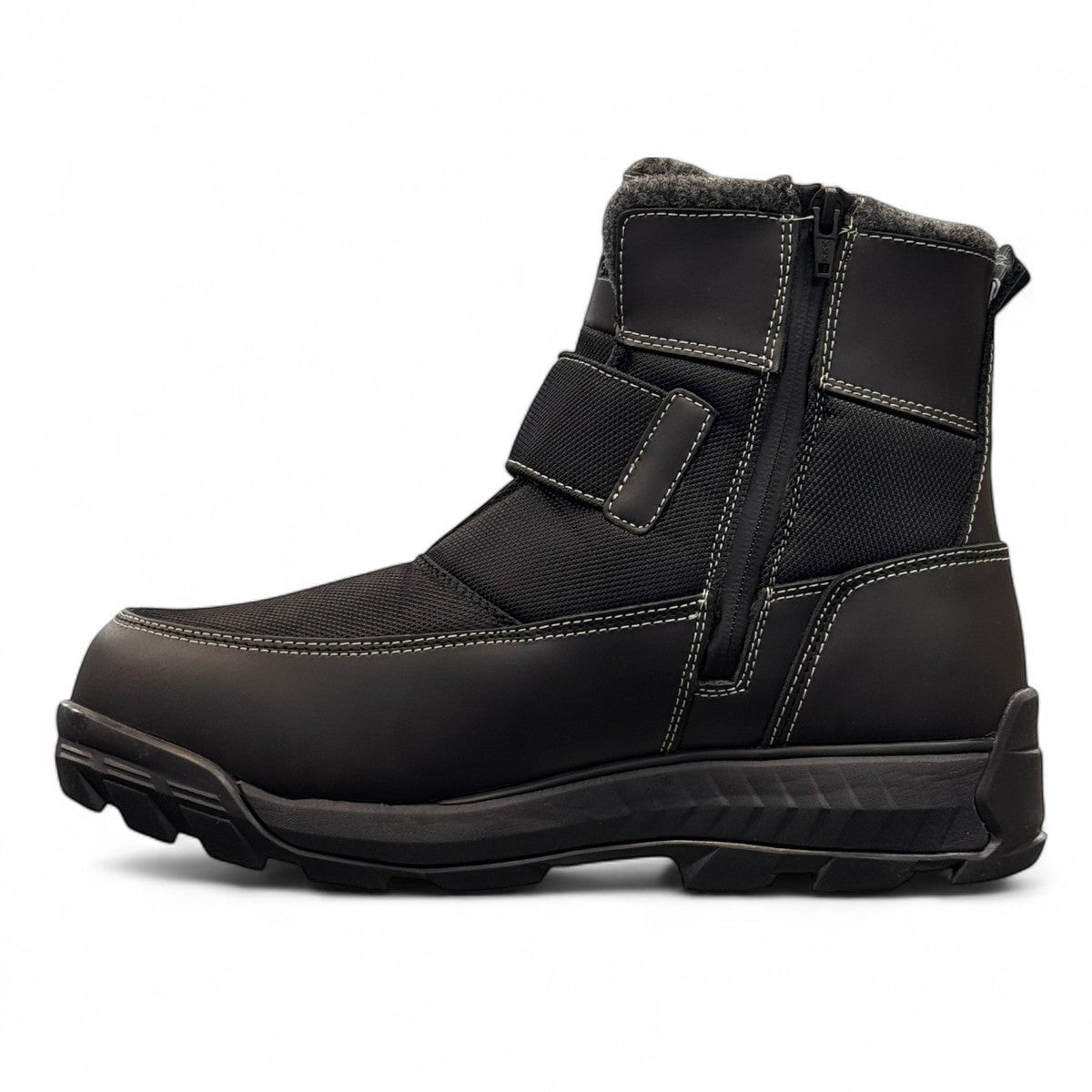 NEXGRIP ICE JACOB 4E black waterproof winter boot with retractable cleat and Thinsulate insulation.
photo of the left side