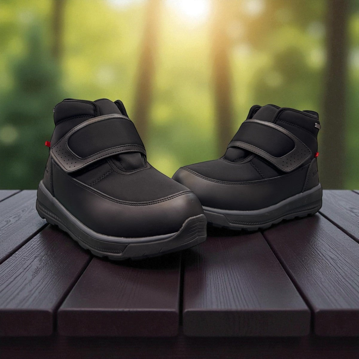 NEXGRIP ICE LITE V 2E black winter boot with leather and soft shell upper and velcro closure.
photo of the front side