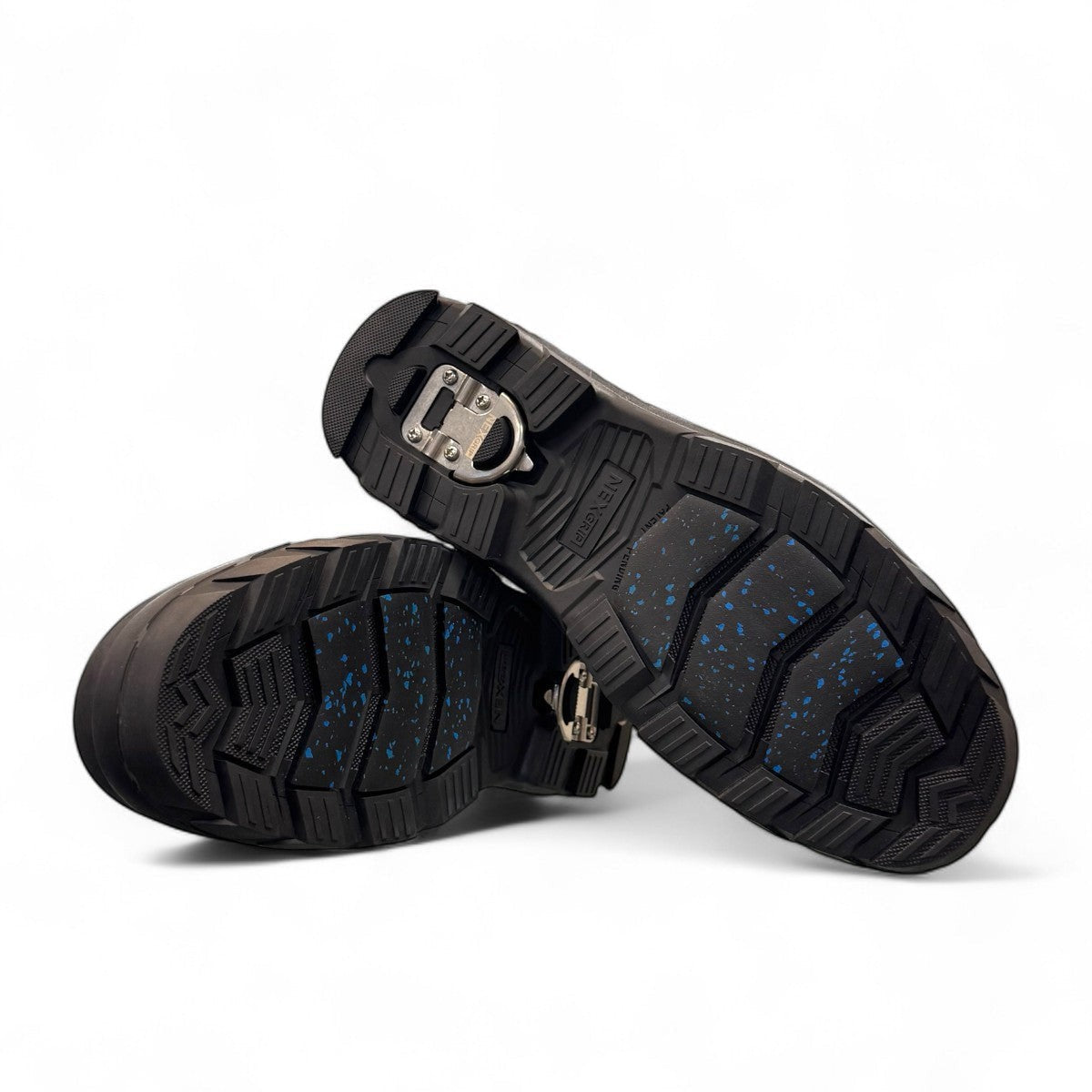 NEXGRIP ICE STONE olive waterproof winter boot with retractable steel cleats and merino wool lining.
photo of the bottom side