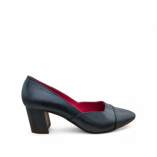 Court Black
