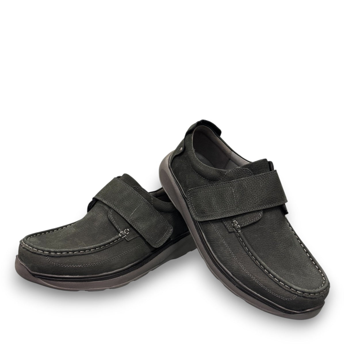 Propet Pomeroy navy suede boat shoe with lace closure, contrast stitching, and cushioned EVA midsole.
photo of the front side