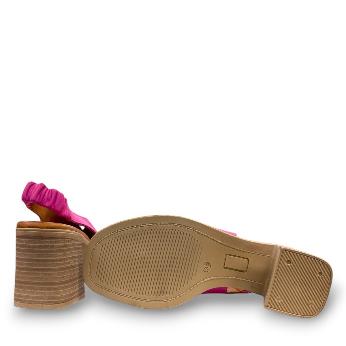 Roamers Qiana fuchsia leather slingback sandals with a 3-inch block heel and elasticated back strap.
photo of the bottom side