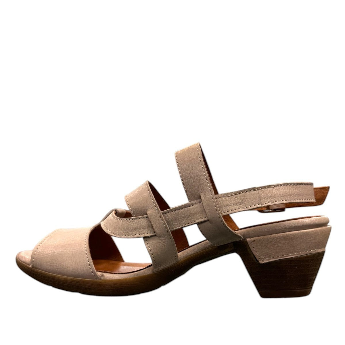 roamers Remi silver grey leather heeled sandals with an adjustable back strap and comfortable block heel.
photo of the left side