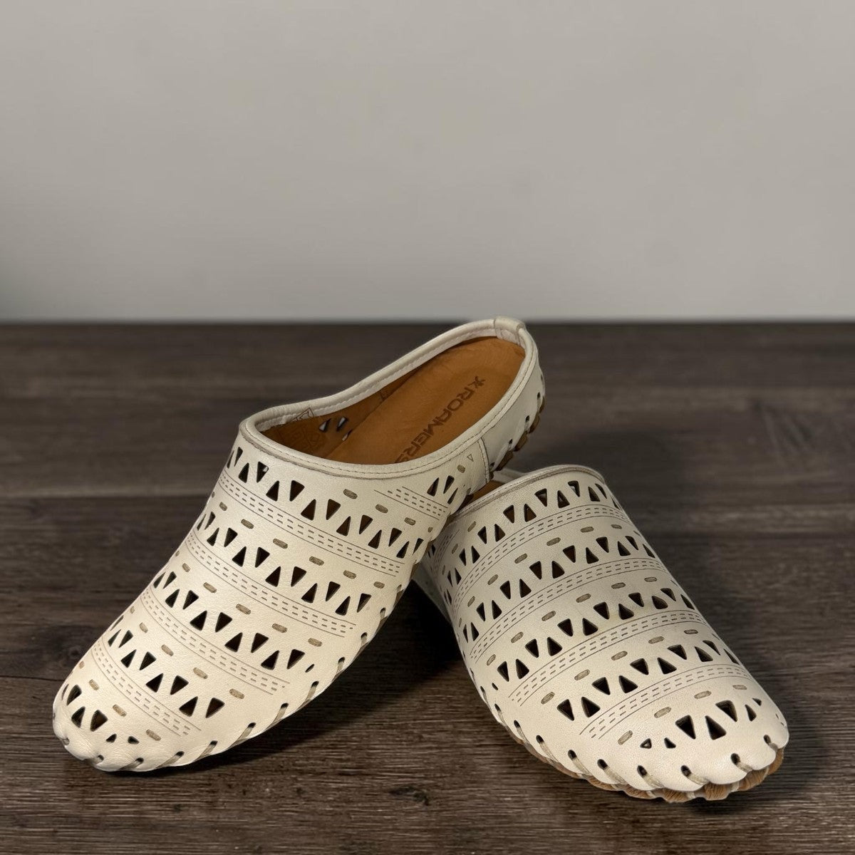Roamers Verity mink leather slip-on sandal with breathable perforated cutouts and rubber outsole.
photo of the front side