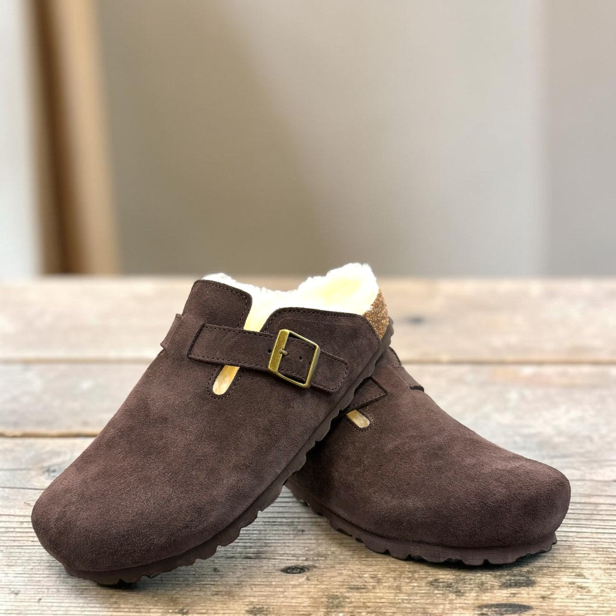 ARIA MAKU MOCCASIN SLIPPERS - DARK BROWN