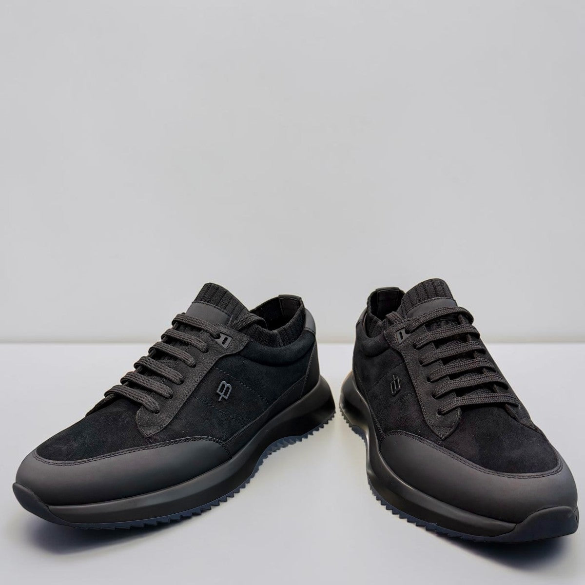ROMITAN KAMAN - BLACK