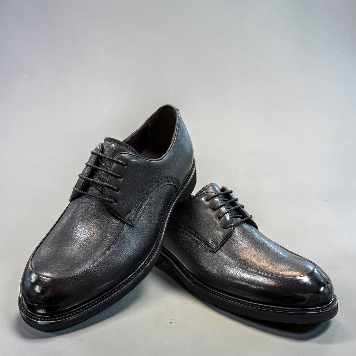 ROMITAN NOBLE - BLACK