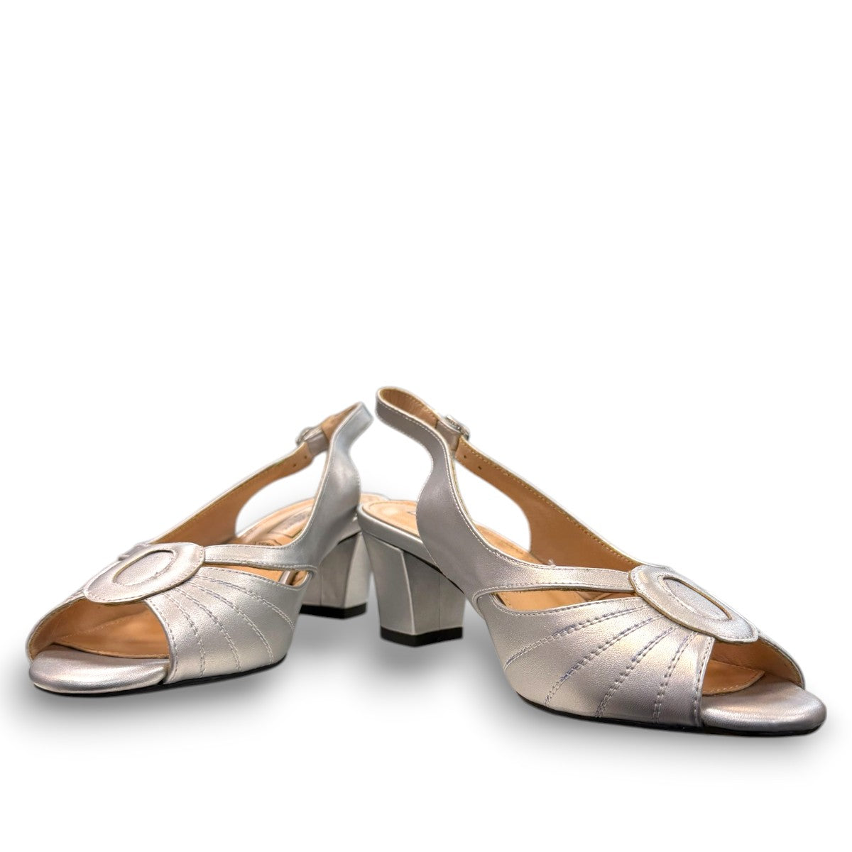 Sabatini of Florence SF12 silver metallic slingback heels with a comfortable block heel and peep toe.
photo of the front side
