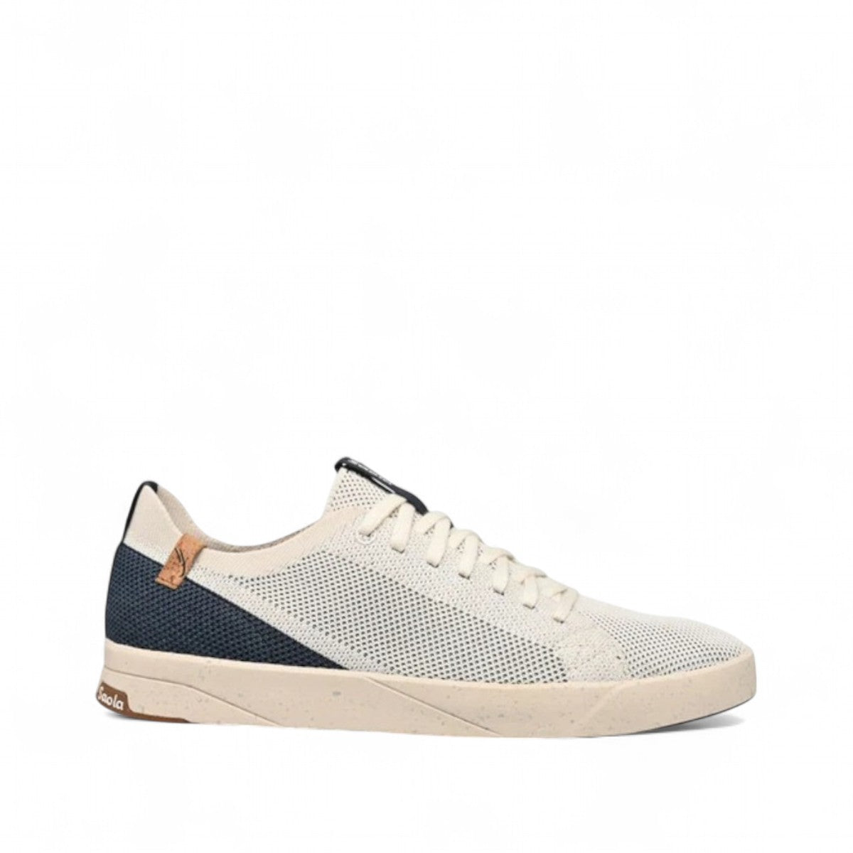 SAOLA Cannon Knit 2.0 sneakers in white and navy with a sustainable recycled knit upper and cork detail. Photo of right side view.