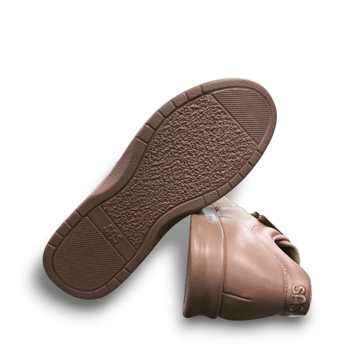 SAS Me Too mocha leather athletic walking shoe with adjustable EZ Straps and shock-absorbing sole.
photo of the bottom side