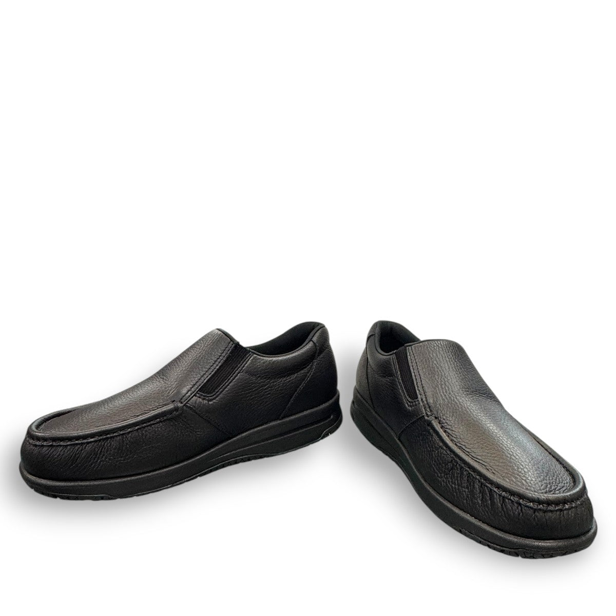SAS Navigator black water-resistant leather slip-on shoe with non-slip X-Tra Grip sole.
photo of the front side