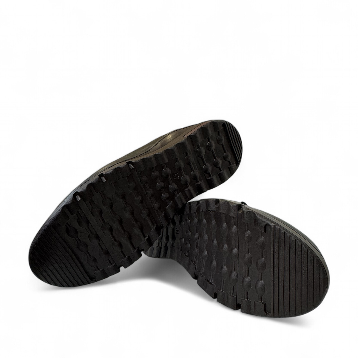 Satel Abgineh black leather lace-up shoe with perforated side detail and durable rubber outsole. Photo of bottom view.