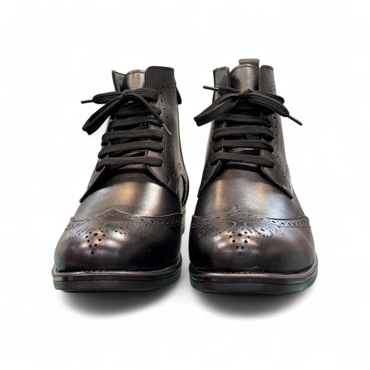 Description:
1. Genuine Leather and suede Upper for a Polished finish
2. Leather Lining for Breathability and Comfort
3. Durable Rubber Outsole with Excellent Traction
4. Lace-up Closure for a Secure, Adjustable Fit
5. Ideal for Formal Occasions or Smart Casual Wear
6. Detailed with Subtle Handmade Stitching for a Refined, distinctive look.