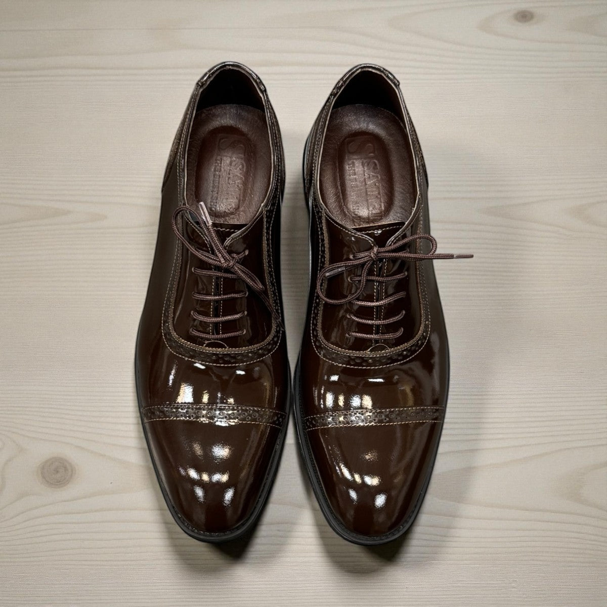 Description:
1. Genuine Leather Upper for a Polished finish
2. Leather Lining for Breathability and Comfort
3. Durable Rubber Outsole with Excellent Traction
4. Lace-up Closure for a Secure, Adjustable Fit
5. Ideal for Formal Occasions or Smart Casual Wear
6. Detailed with Subtle Handmade Stitching for a Refined, distinctive look.