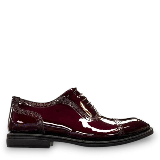 Description:
1. Genuine Leather Upper for a Polished finish
2. Leather Lining for Breathability and Comfort
3. Durable Rubber Outsole with Excellent Traction
4. Lace-up Closure for a Secure, Adjustable Fit
5. Ideal for Formal Occasions or Smart Casual Wear
6. Detailed with Subtle Handmade Stitching for a Refined, distinctive look.