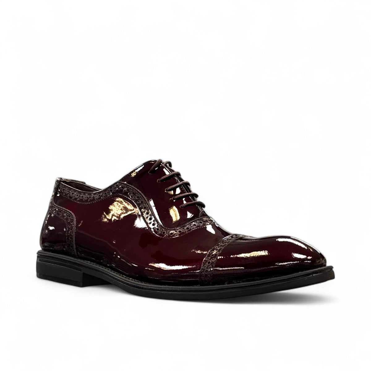 Description:
1. Genuine Leather Upper for a Polished finish
2. Leather Lining for Breathability and Comfort
3. Durable Rubber Outsole with Excellent Traction
4. Lace-up Closure for a Secure, Adjustable Fit
5. Ideal for Formal Occasions or Smart Casual Wear
6. Detailed with Subtle Handmade Stitching for a Refined, distinctive look.