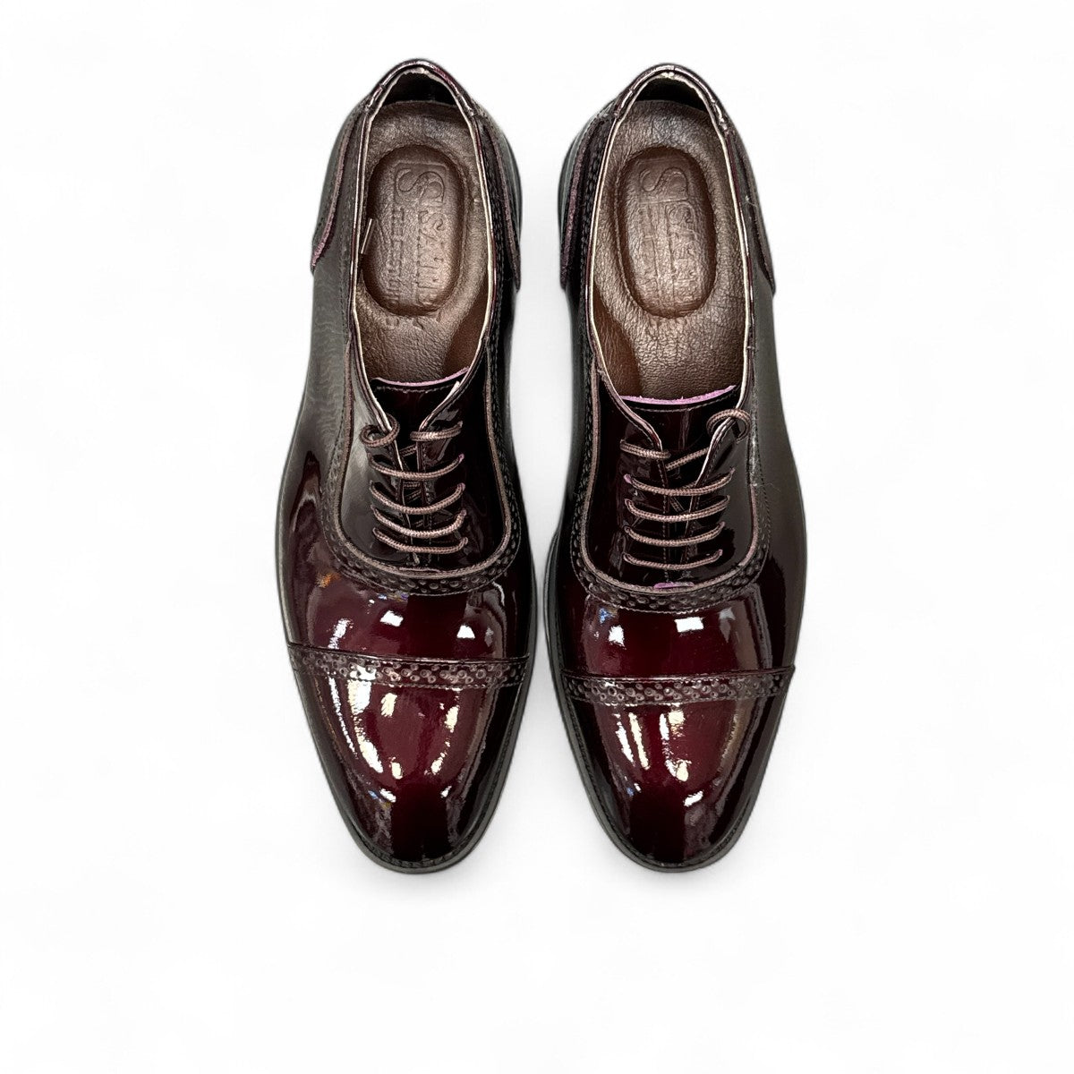Description:
1. Genuine Leather Upper for a Polished finish
2. Leather Lining for Breathability and Comfort
3. Durable Rubber Outsole with Excellent Traction
4. Lace-up Closure for a Secure, Adjustable Fit
5. Ideal for Formal Occasions or Smart Casual Wear
6. Detailed with Subtle Handmade Stitching for a Refined, distinctive look.