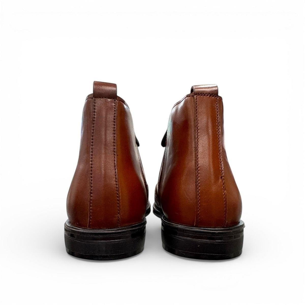 SATEL MASHHAD 2- BROWN Description: 
1. Genuine Leather Upper boots for a Polished finish
2. Leather Lining for Breathability and Comfort
3. Durable Rubber Outsole with Excellent Traction
4. Ideal for Formal Occasions or Smart Casual Wear
5. Detailed with Subtle Handmade Stitching for a Refined, distinctive look.