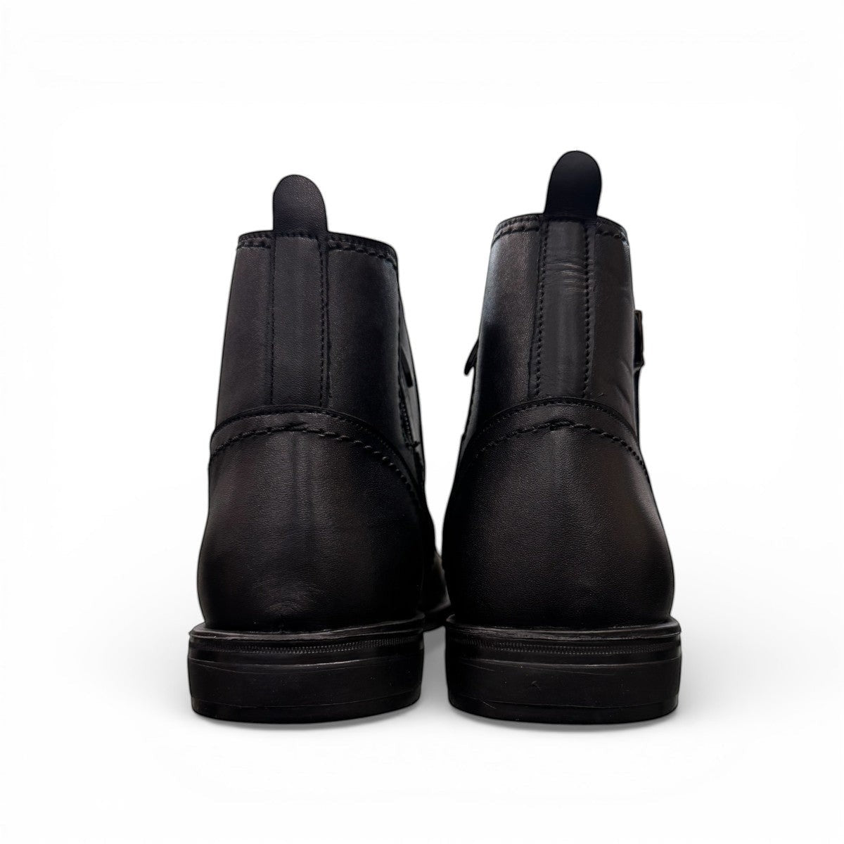 SATEL PERSIA  2- BLACK Description:
1. Genuine Leather Upper boots for a Polished finish
2. Leather Lining for Breathability and Comfort
3. Durable Rubber Outsole with Excellent Traction
4. Ideal for Formal Occasions or Smart Casual Wear
5. Detailed with Subtle Handmade Stitching for a Refined, distinctive look.